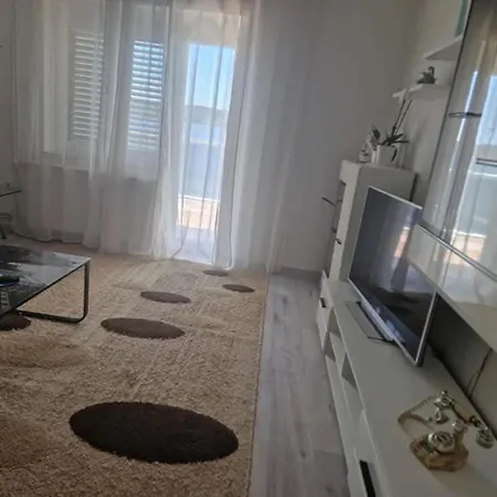 Three-bedroom With Sea View A2 Apartamento Trogir