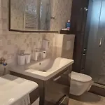 Three-bedroom With Sea View A2 公寓 特罗吉尔