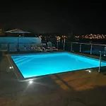 公寓 Three-bedroom With Sea View A2