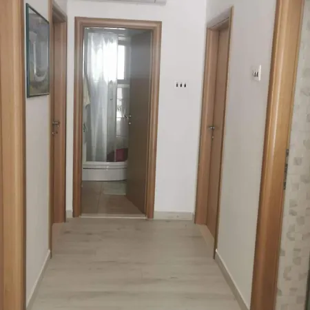 Three-bedroom With Sea View A2 Appartement *