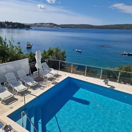 Three-bedroom With Sea View A2 Trogir