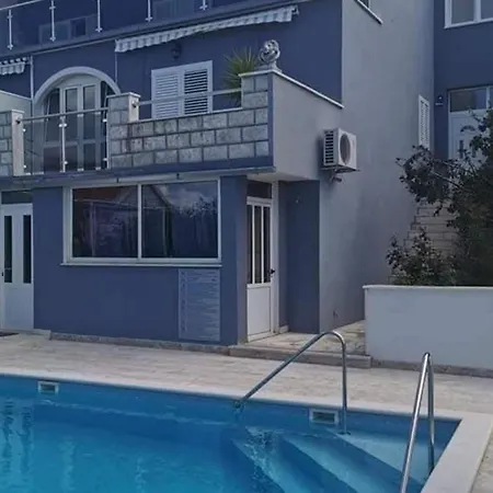 公寓 Three-bedroom With Sea View A2 特罗吉尔