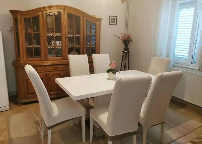 Apartament Three-bedroom With Sea View A2