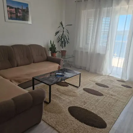 Three-bedroom With Sea View A2 *
